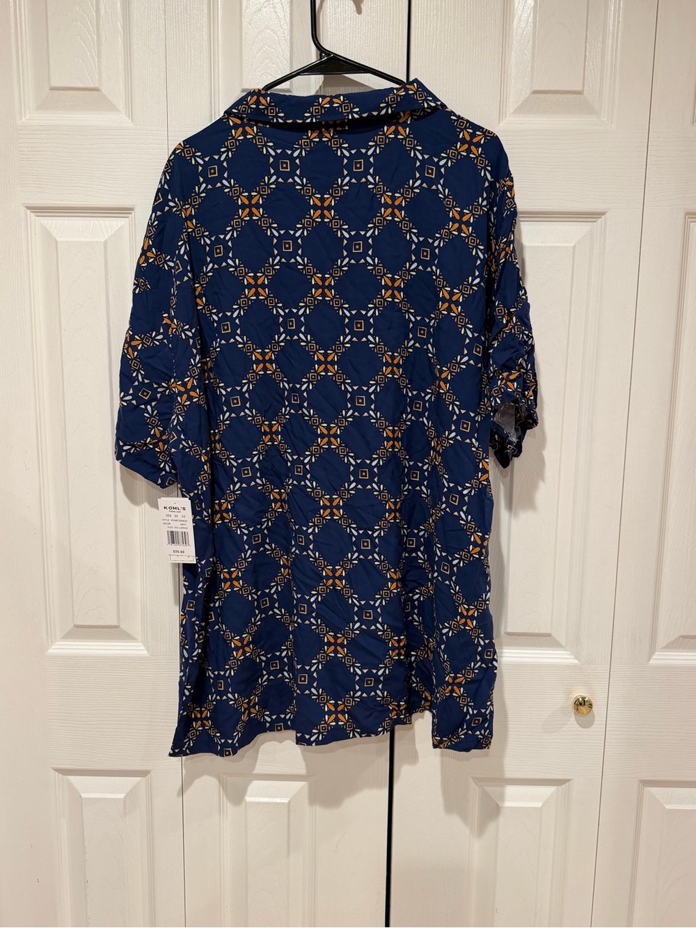 Modelo Navy Short-Sleeve Button-Down with Gold Geometric Print and Modelo Patch - Picture 5 of 6